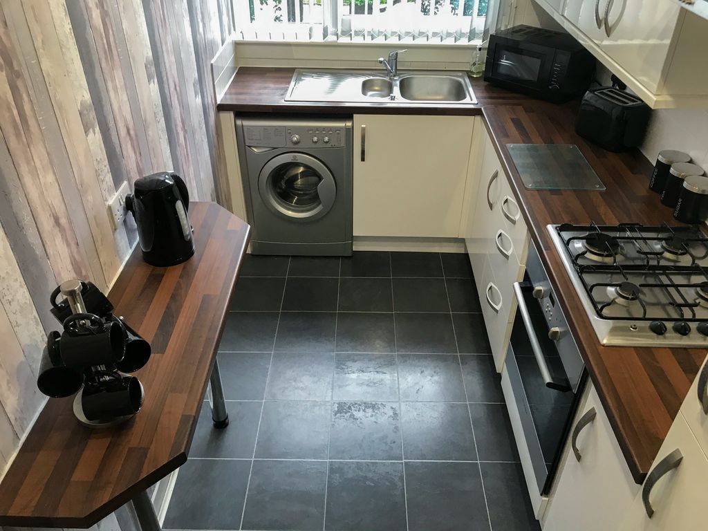 Additional image 2 of 2 bed flat to rentRosebank Place, Aberdeen, Aberdeen AB11