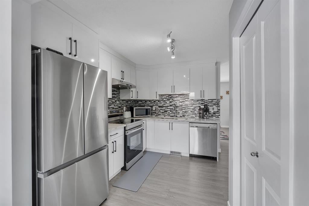 Additional image 6 of 257 Saddlebrook Point NE, Calgary, AB, T3J 0G4