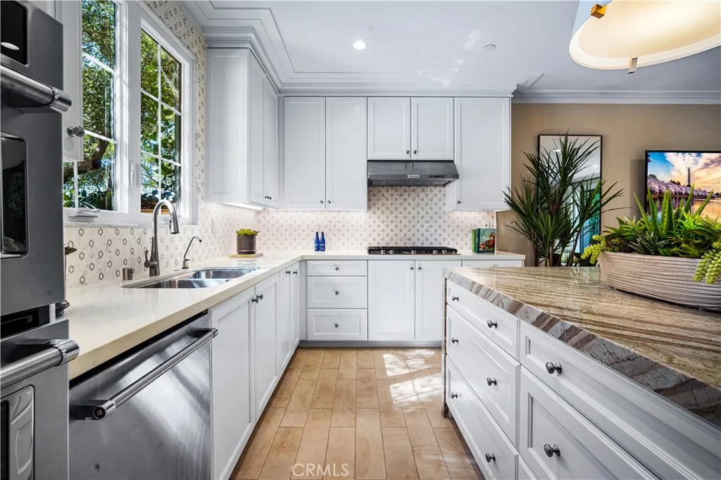 Additional image 3 of 166 Villa Ridge Rdg, Irvine, CA 92602