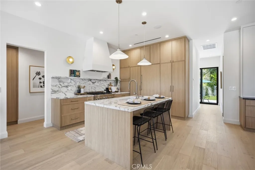 Additional image 7 of 4221 Sunnyside Avenue, Los Angeles, CA 90066