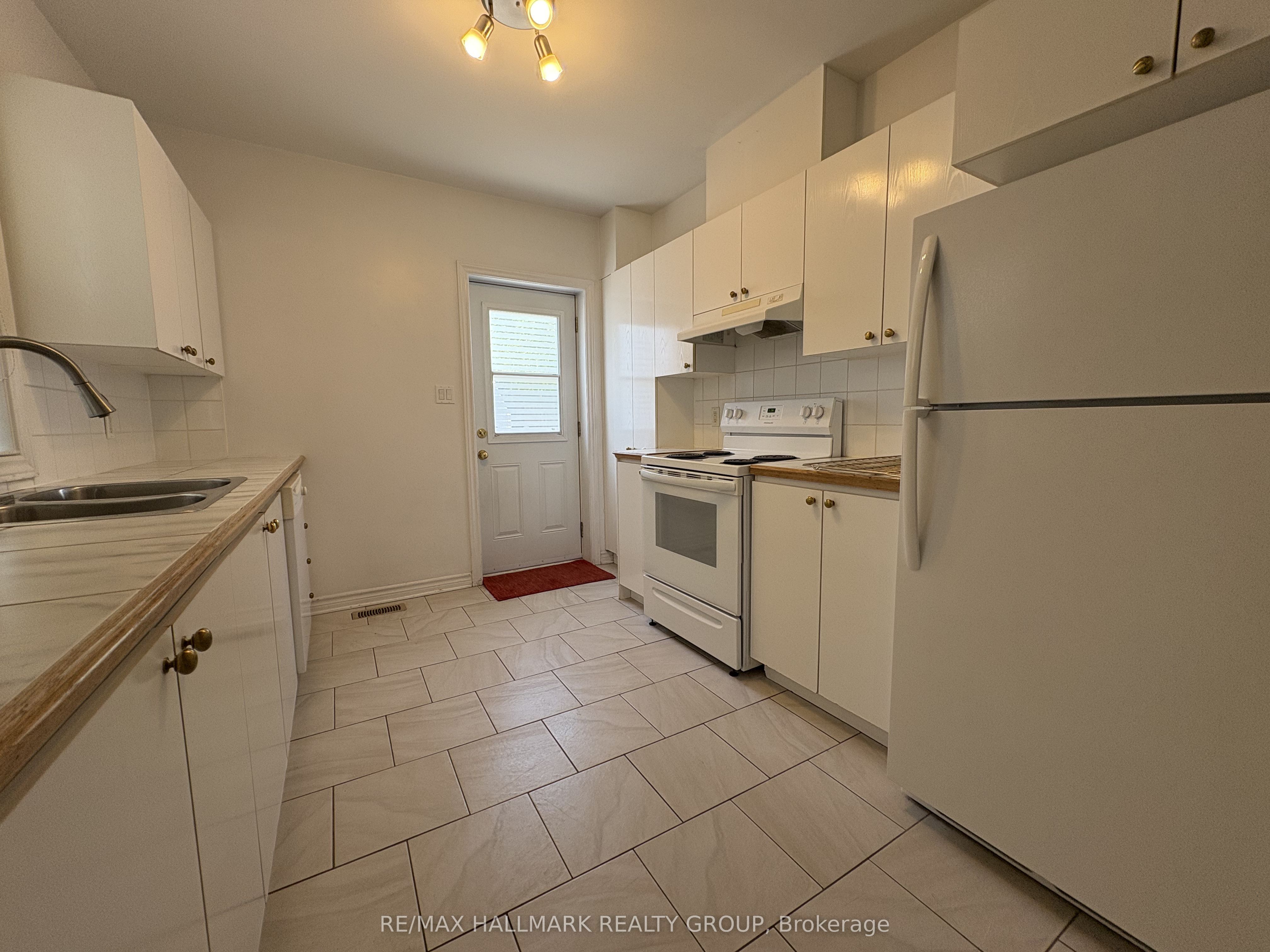 Additional image 4 of 238 Cumberland Street, Ottawa, ON, K1N 7H5