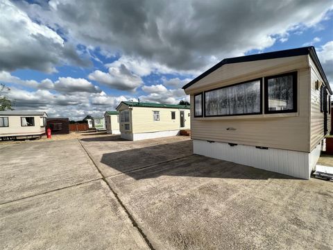 Mile Tree Lane, Aldermans Green, Coventry CV2, Mobile/park home to rent