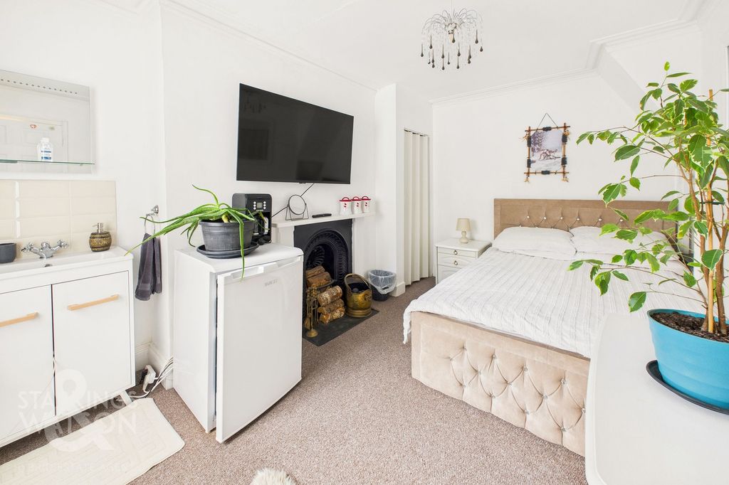 Additional image 17 of 4 bed terraced house for saleDeneside, Great Yarmouth NR30