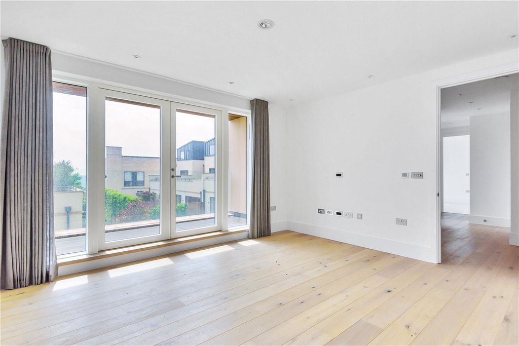 Additional image 4 of 3 bed flat to rentGranville Court, Granville Road, Bath, Somerset BA1