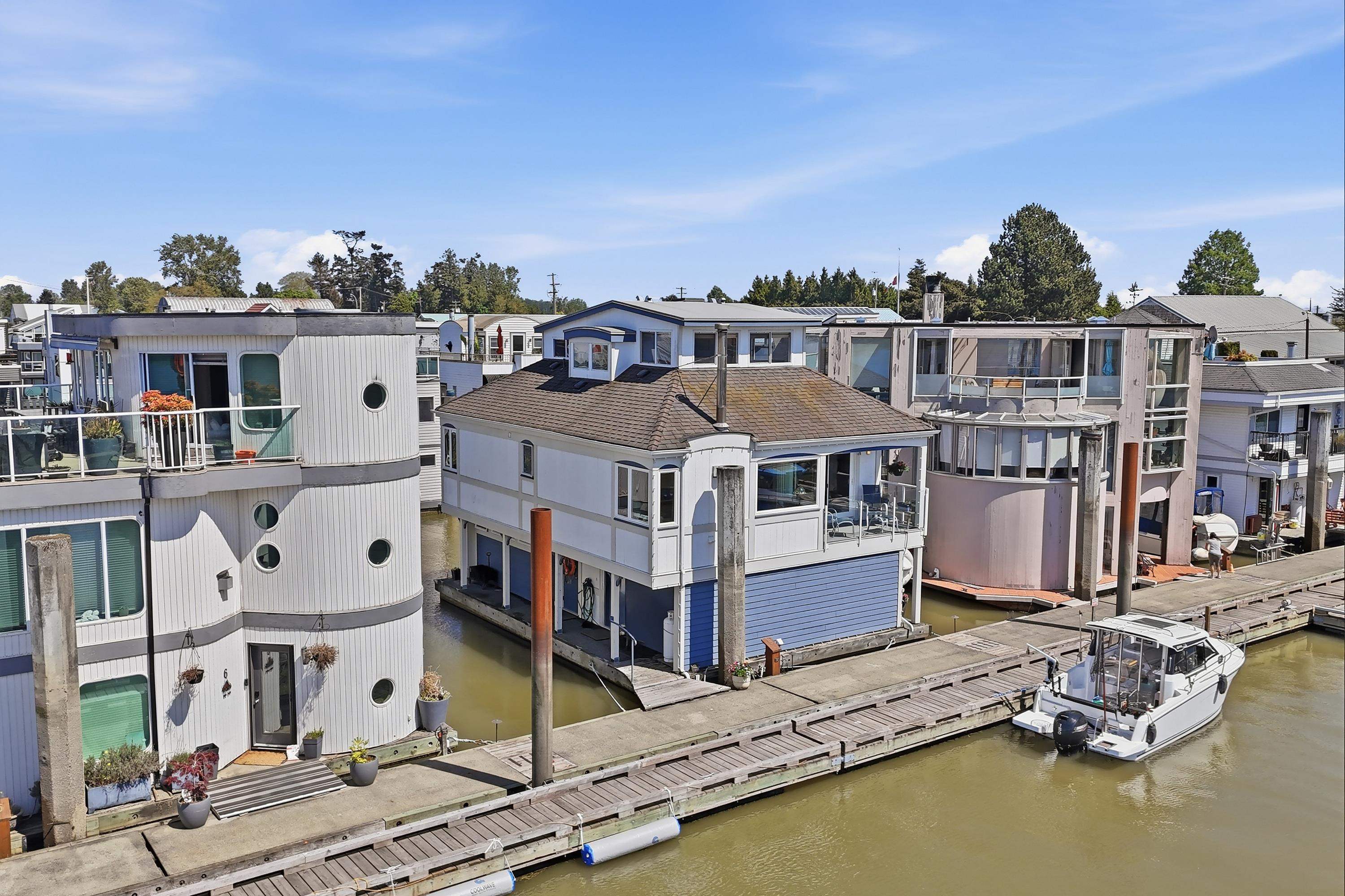 5-3459 River Road W, Delta, BC, V4K 4Y6