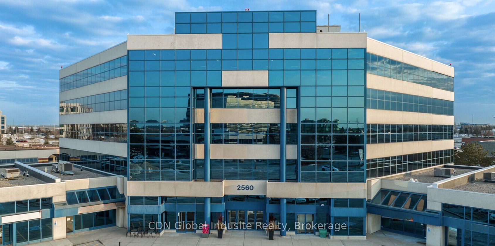 318-2560 Matheson Boulevard E, Mississauga, ON, L4W 4Z1