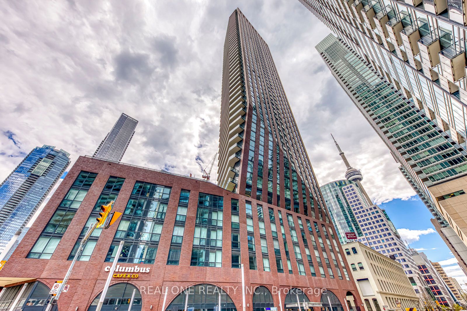 1001-99 John Street, Toronto, ON, M5V 0S6