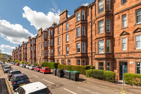 3/2 Macdowall Road, Edinburgh EH9