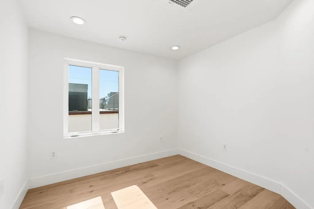 Additional image 31 of 214 S Pacific Street, Oceanside, CA 92054