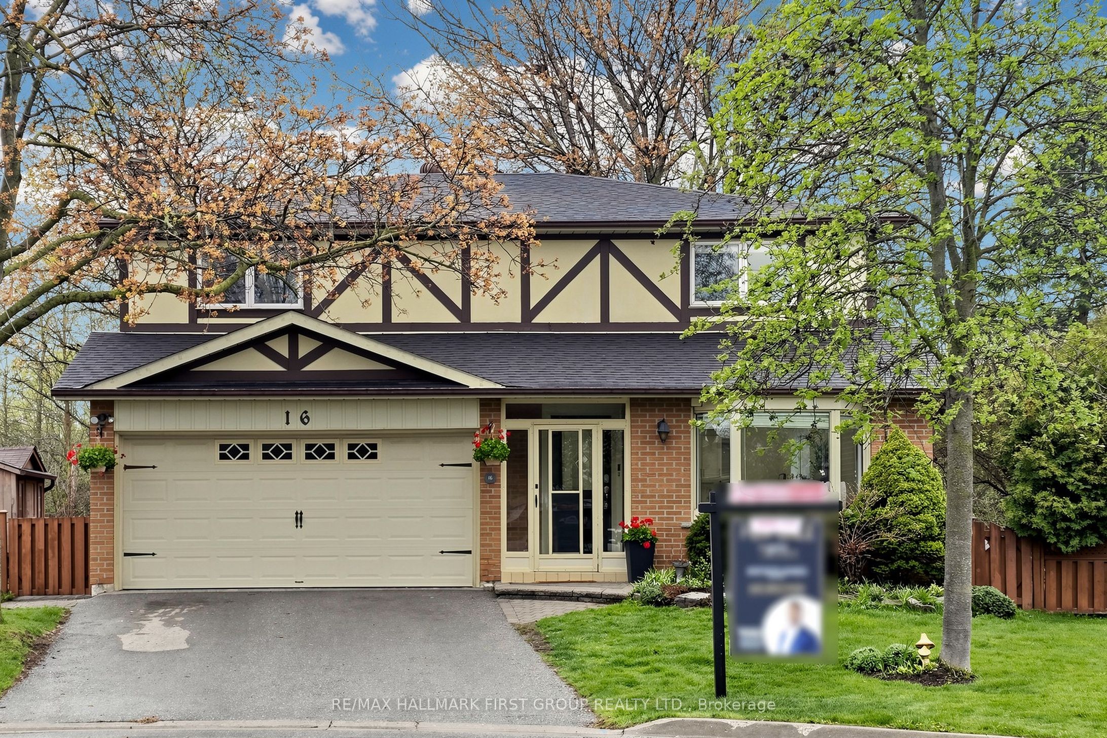 16 Mcfarlane Court, Whitby, ON, L1N 5T8