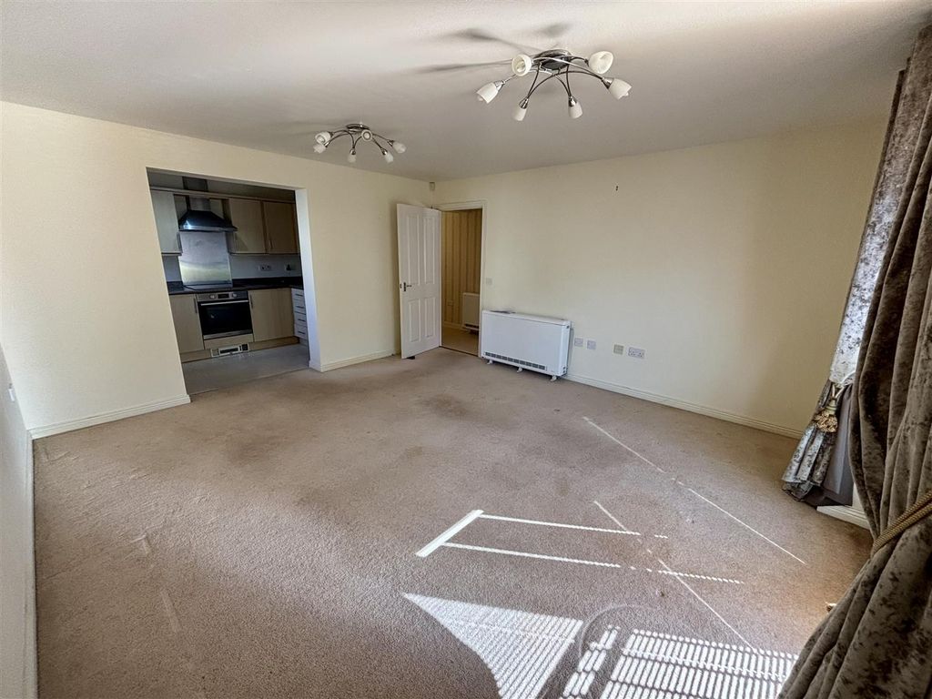Additional image 7 of 2 bed flat for saleBryntition, Llanelli SA15