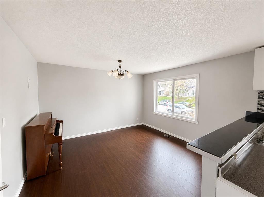 Additional image 6 of 422 40 Street NE, Calgary, AB, T2A0M5