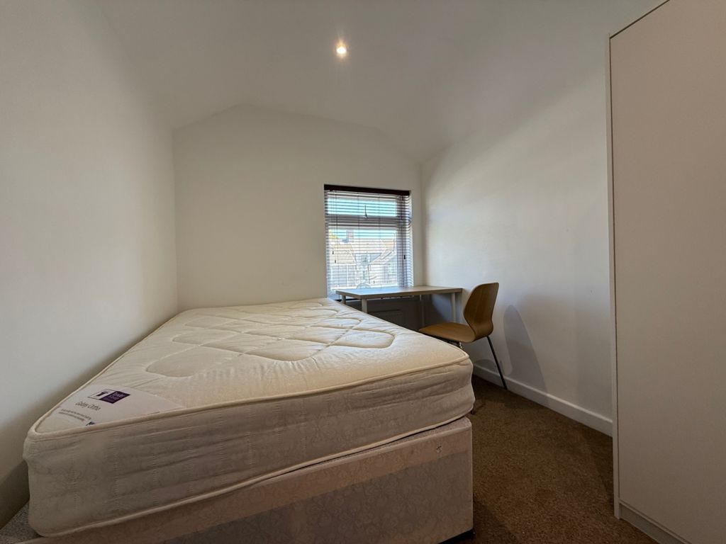 Additional image 8 of 7 bed terraced house to rentBedford Street, Roath CF24