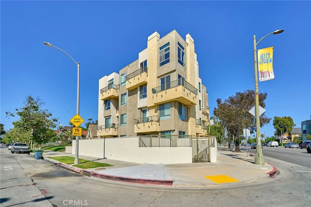 Additional image 28 of 5525 W Olympic Boulevard Unit 202, Los Angeles, CA 90036