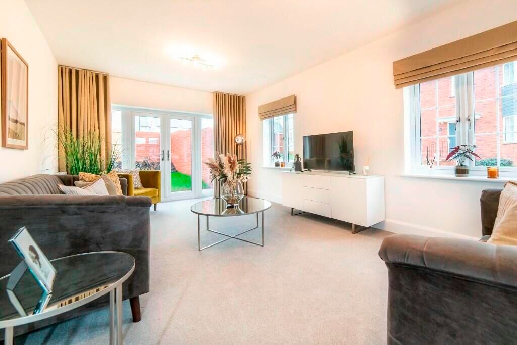 Additional image 2 of 4 bed town house to rentBridle Close, Exeter EX2