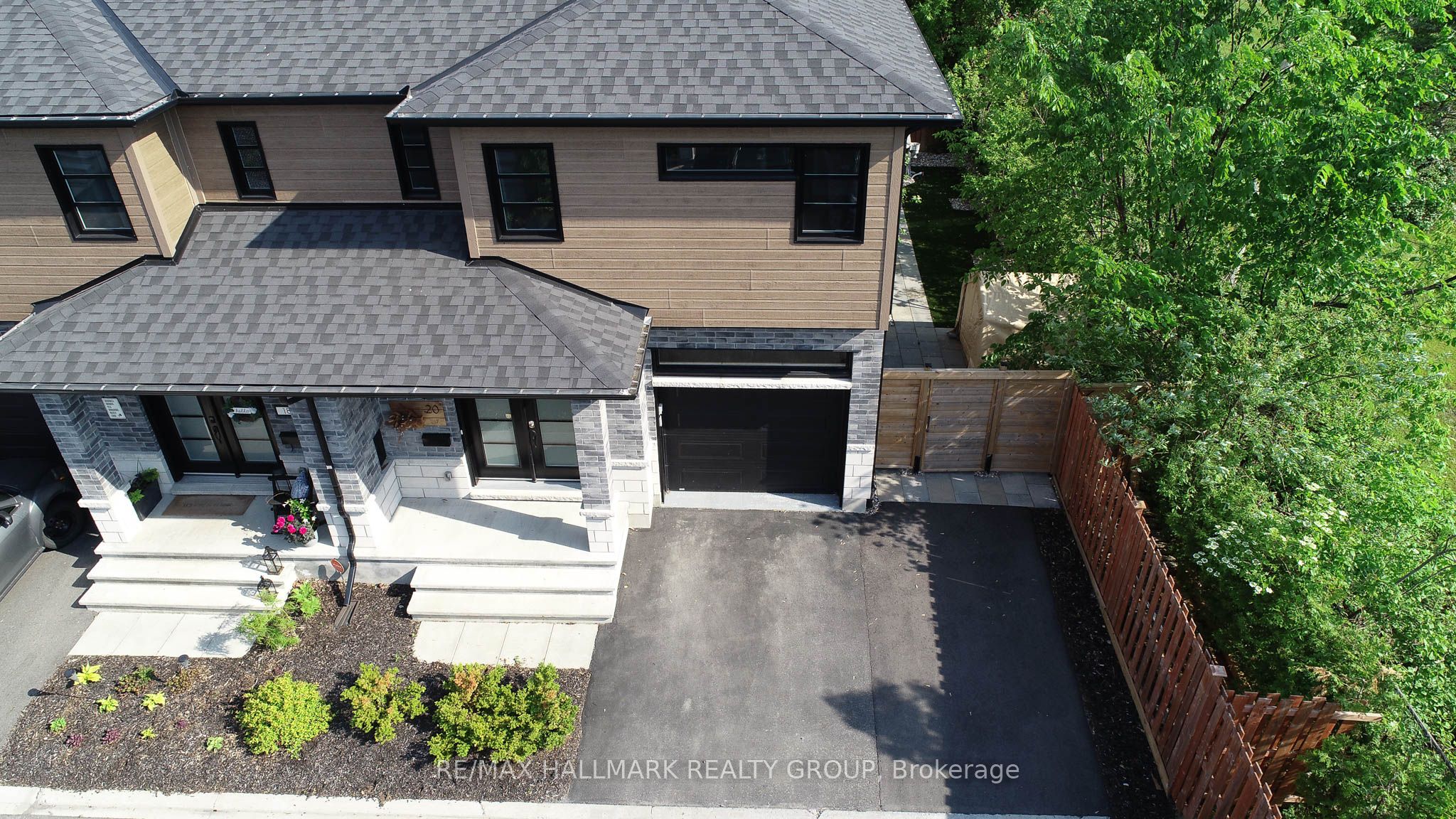 Additional image 2 of 20 Aquamarine Private, Ottawa, ON, K1C 1M4