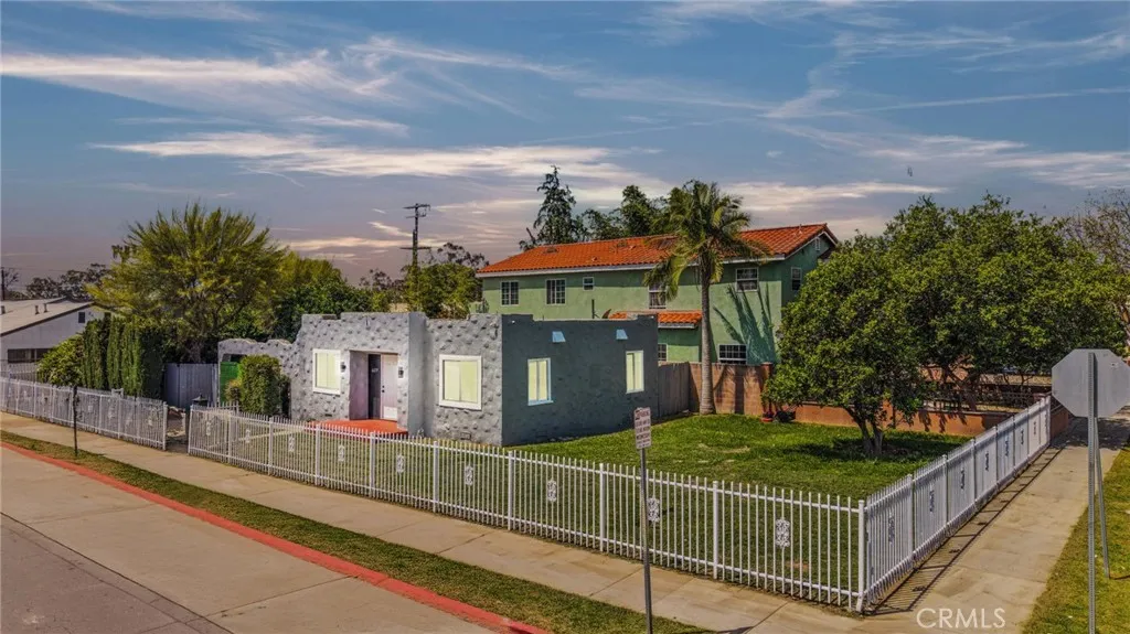 6639 Muriel Avenue, Long Beach, CA 90805 photo 2