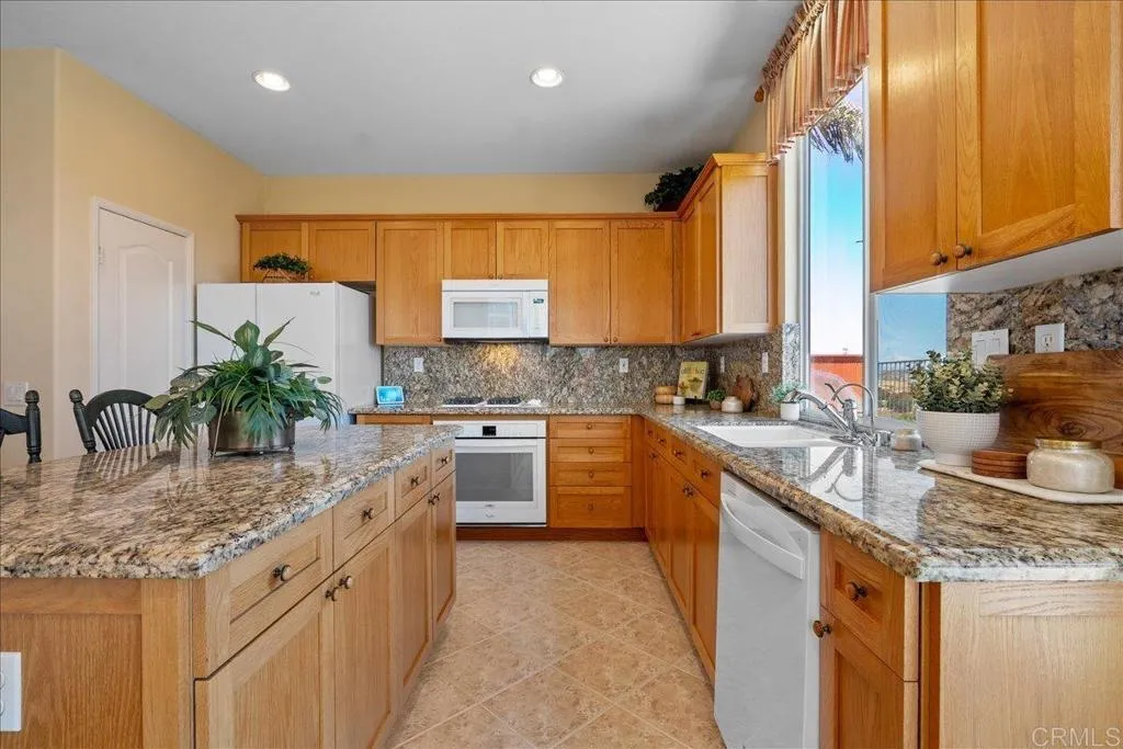 Additional image 10 of 1608 Sapphire Drive, Carlsbad, CA 92011