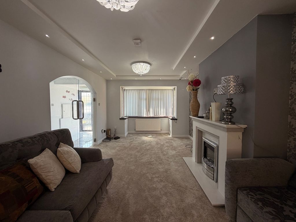 Additional image 20 of 4 bed detached house to rentOldacre Close, Sutton Coldfield B76