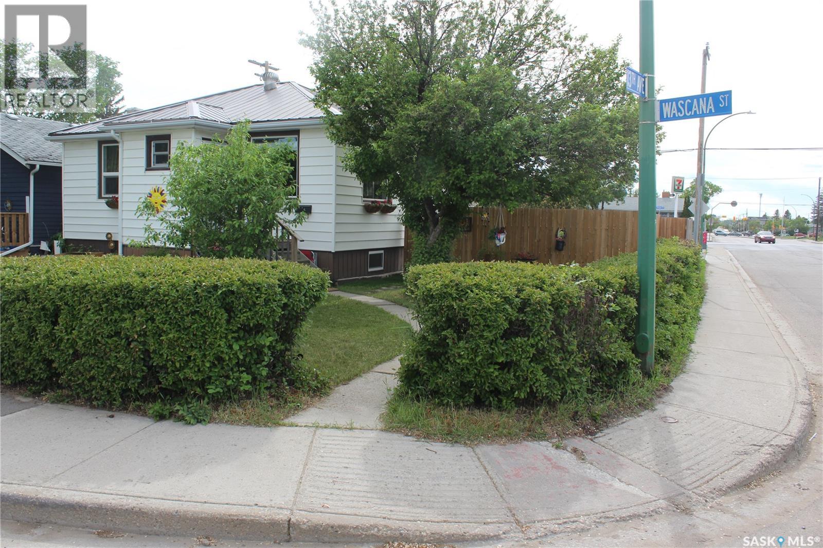 2100 Wascana STREET