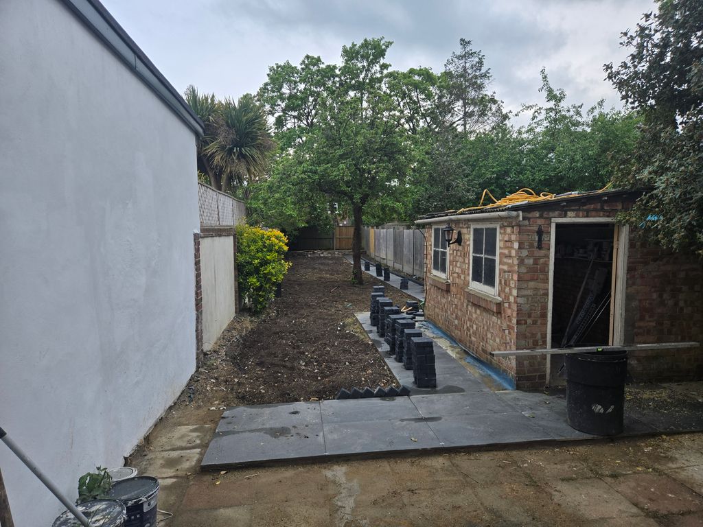 Additional image 4 of 3 bed terraced house to rentColwood Gardens, Colliers Wood SW19