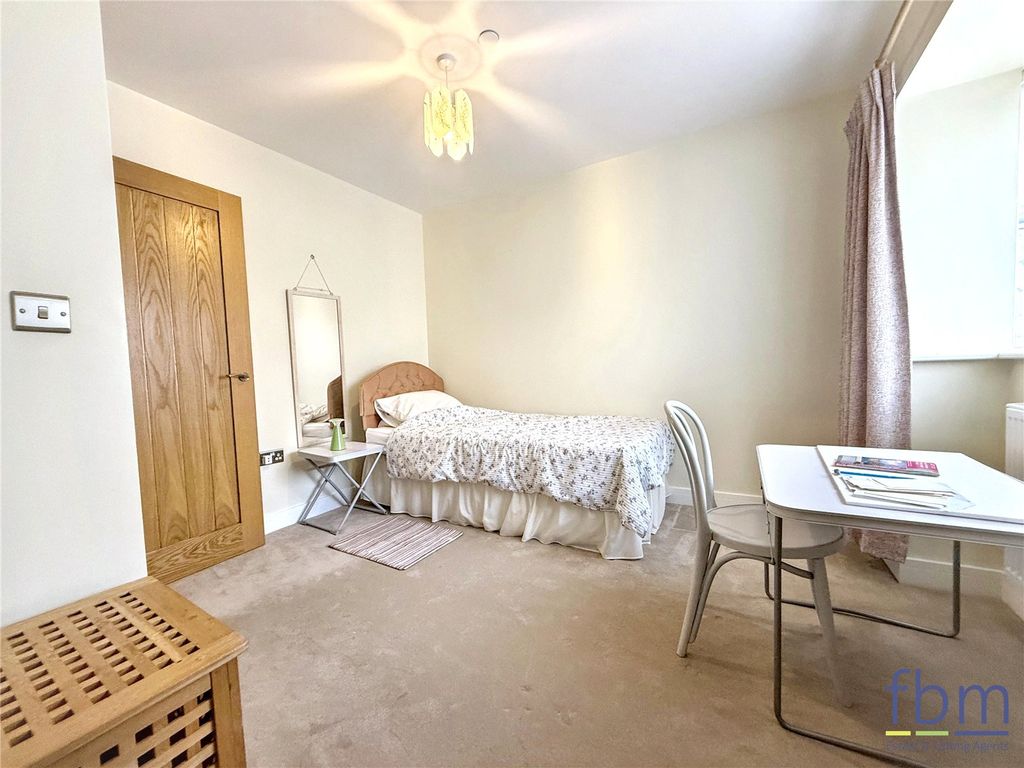 Additional image 8 of 3 bed bungalow for saleRock Park, Kilgetty, Pembrokeshire SA68
