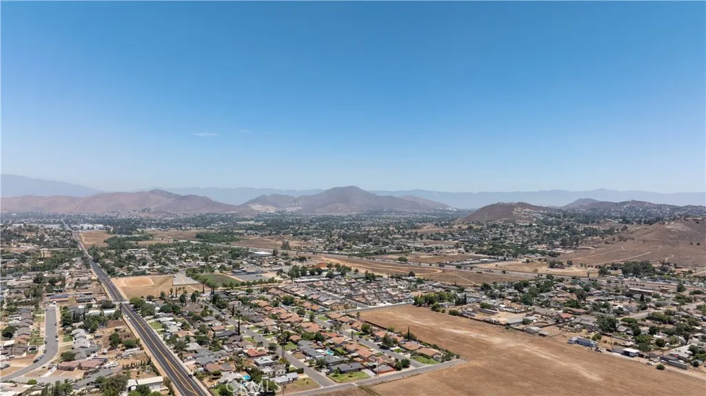 Additional image 23 of 9240 Limonite Ave, Jurupa Valley, CA 92509