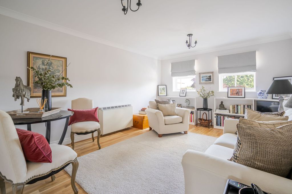 Additional image 2 of 2 bed flat for saleSovereign Court, Sunningdale SL5
