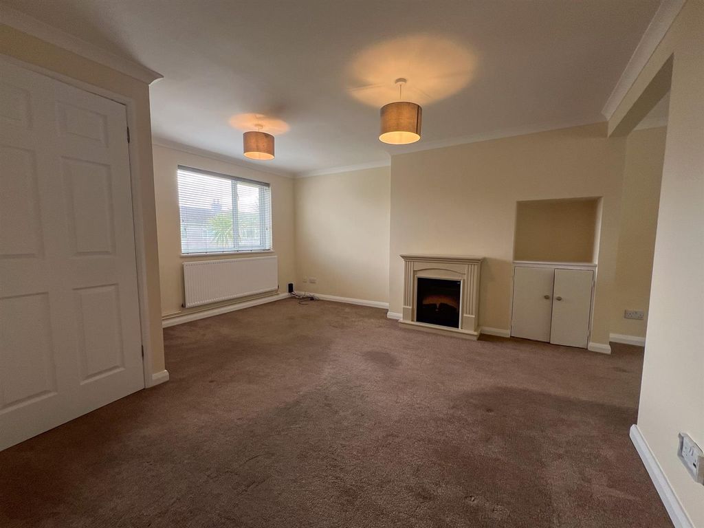 Additional image 2 of 3 bed semi-detached house to rent105 Anagh Coar Road, Douglas, Isle Of Man IM2
