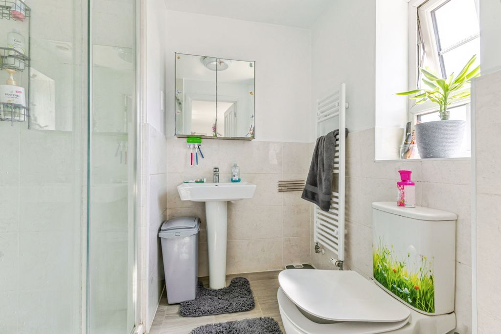Additional image 12 of 4 bed detached house for saleMonteyne Close, Northampton NN6