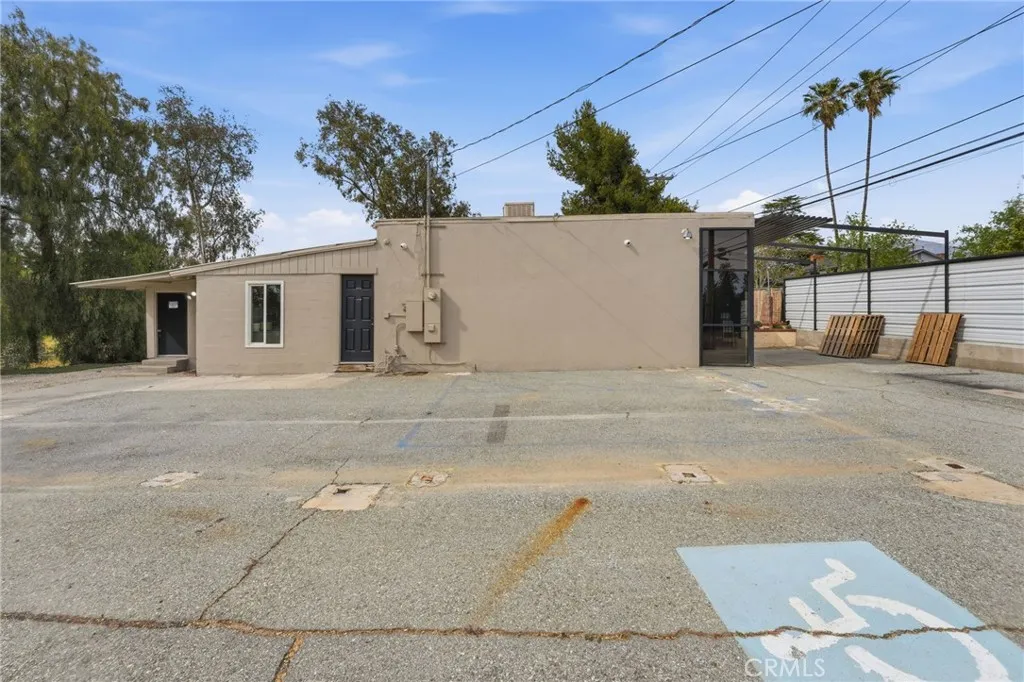 10043 Beaumont Avenue, Cherry Valley, CA 92223