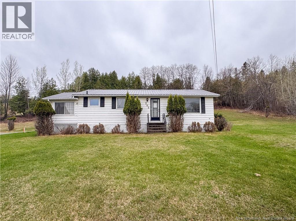 Additional image 2 of 205 Houlton Street, Woodstock, NB, E7M4L7