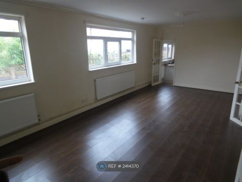 Roman Road, Leicester LE4