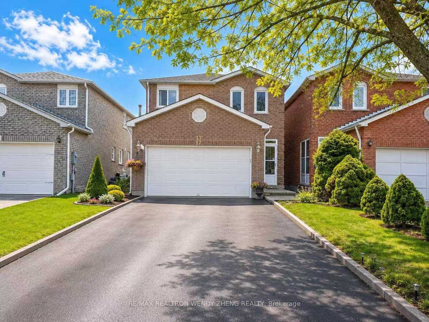Main 17 Ivan Daniels Drive, Markham, ON, L3S 3C5