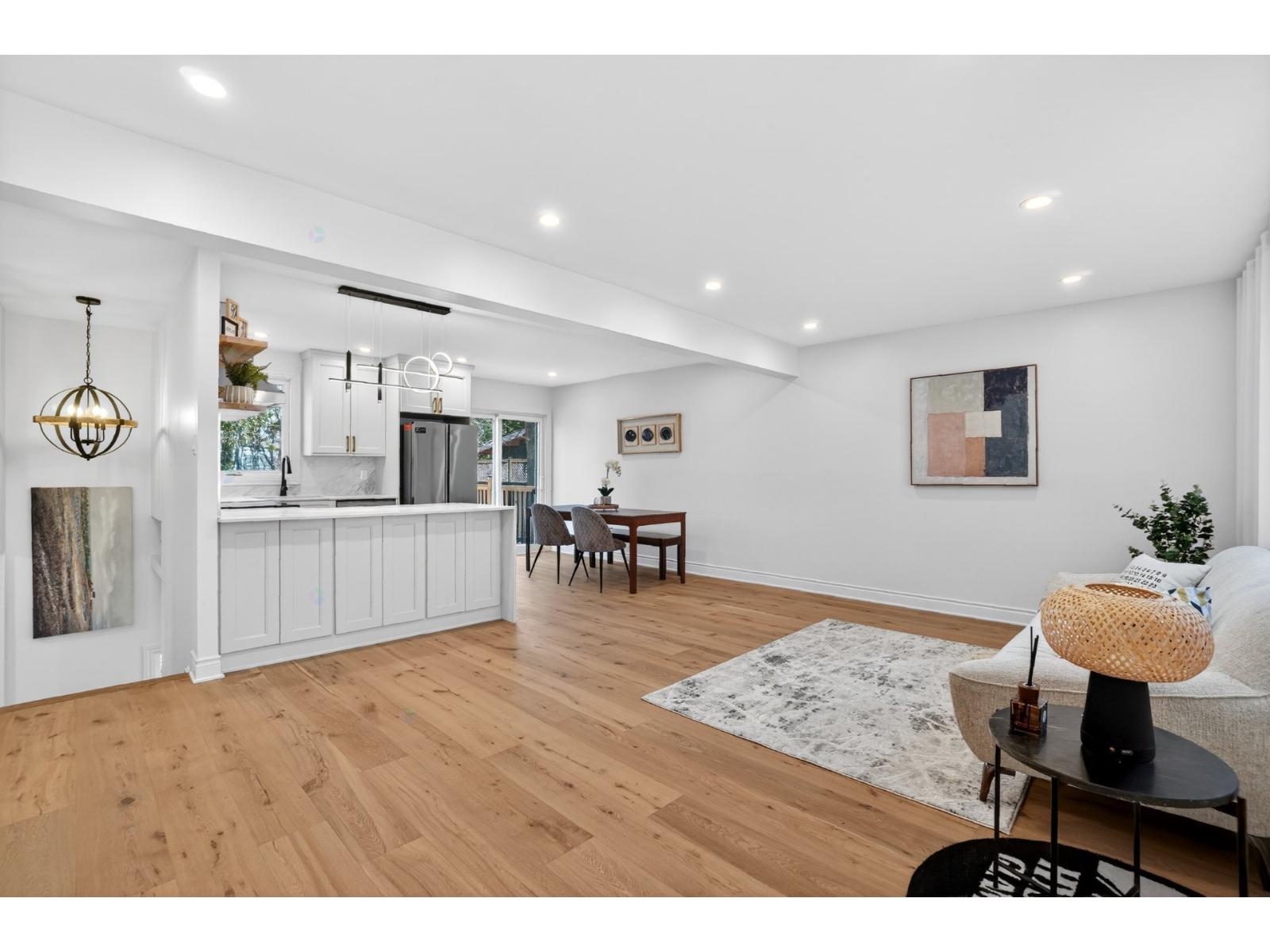 4350 Rue Hillsdale