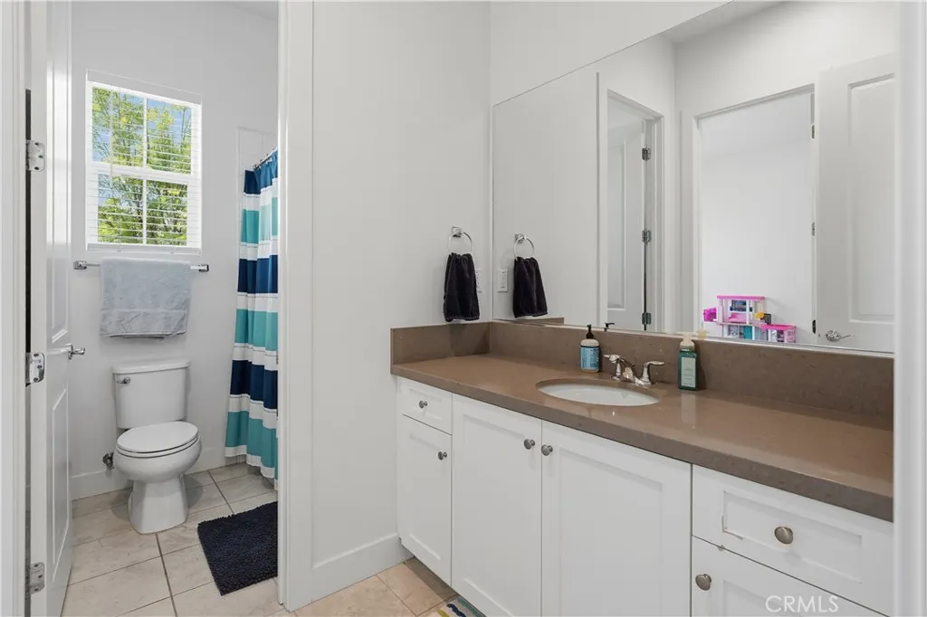 Additional image 17 of 19045 Martino Court, Saugus, CA 91350