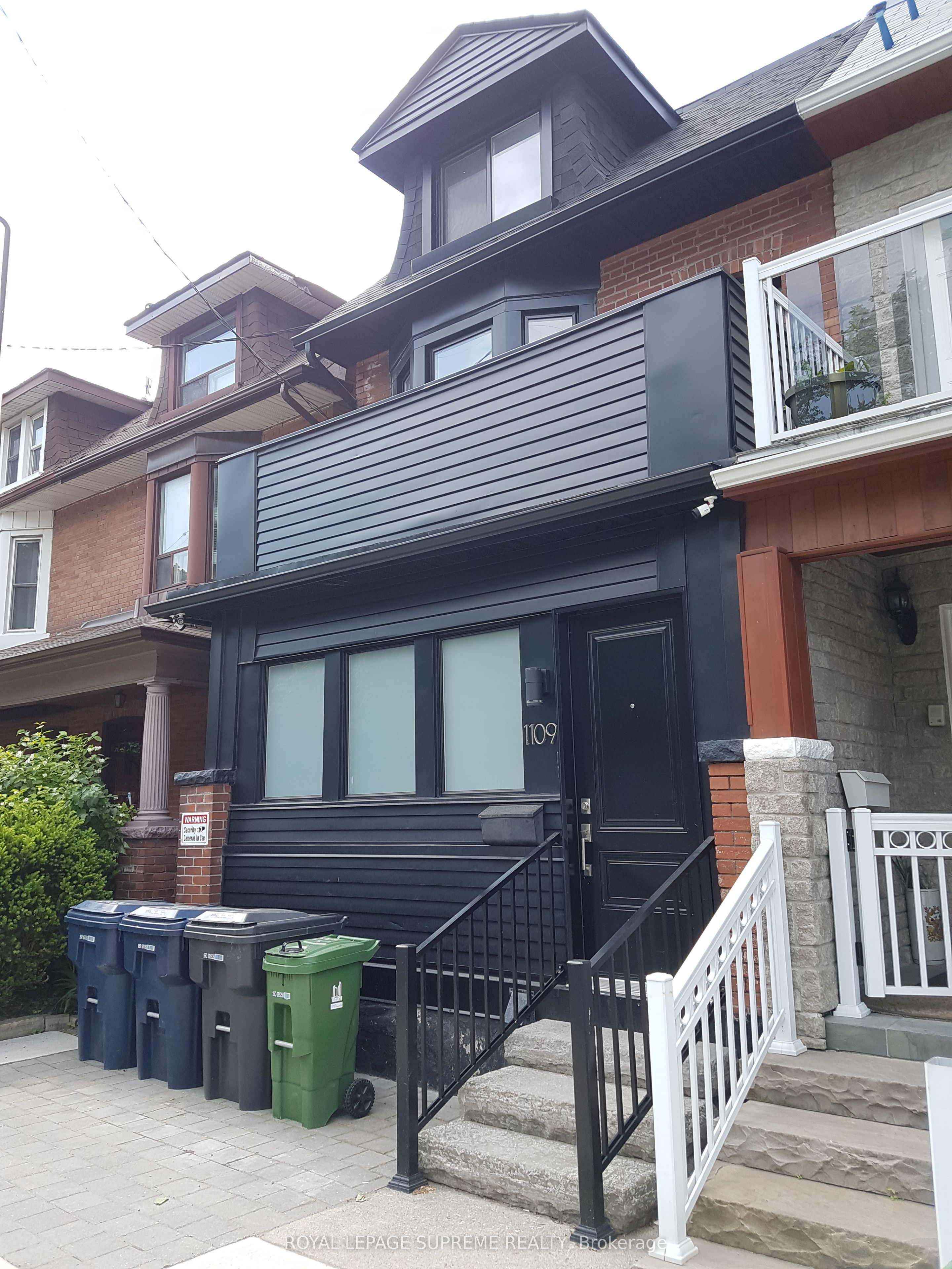 Lower-1109 Davenport Road, Toronto, ON, M6G 2C3