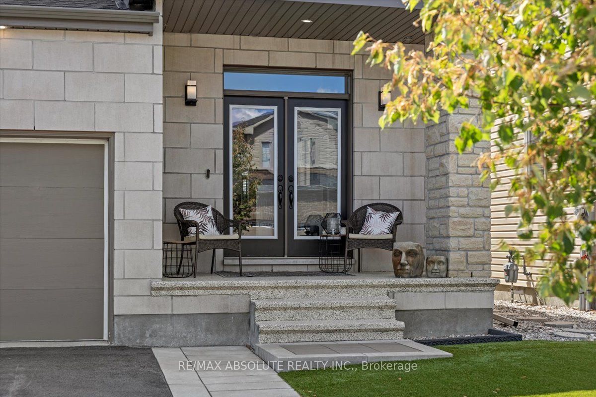 Additional image 3 of 1008 Manege Street, Ottawa, ON, K2S 0Y7
