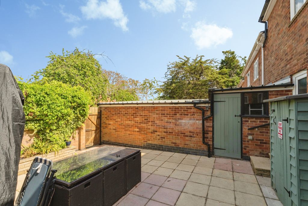 Additional image 2 of 3 bed terraced house for saleYork Close, Bury St. Edmunds IP33