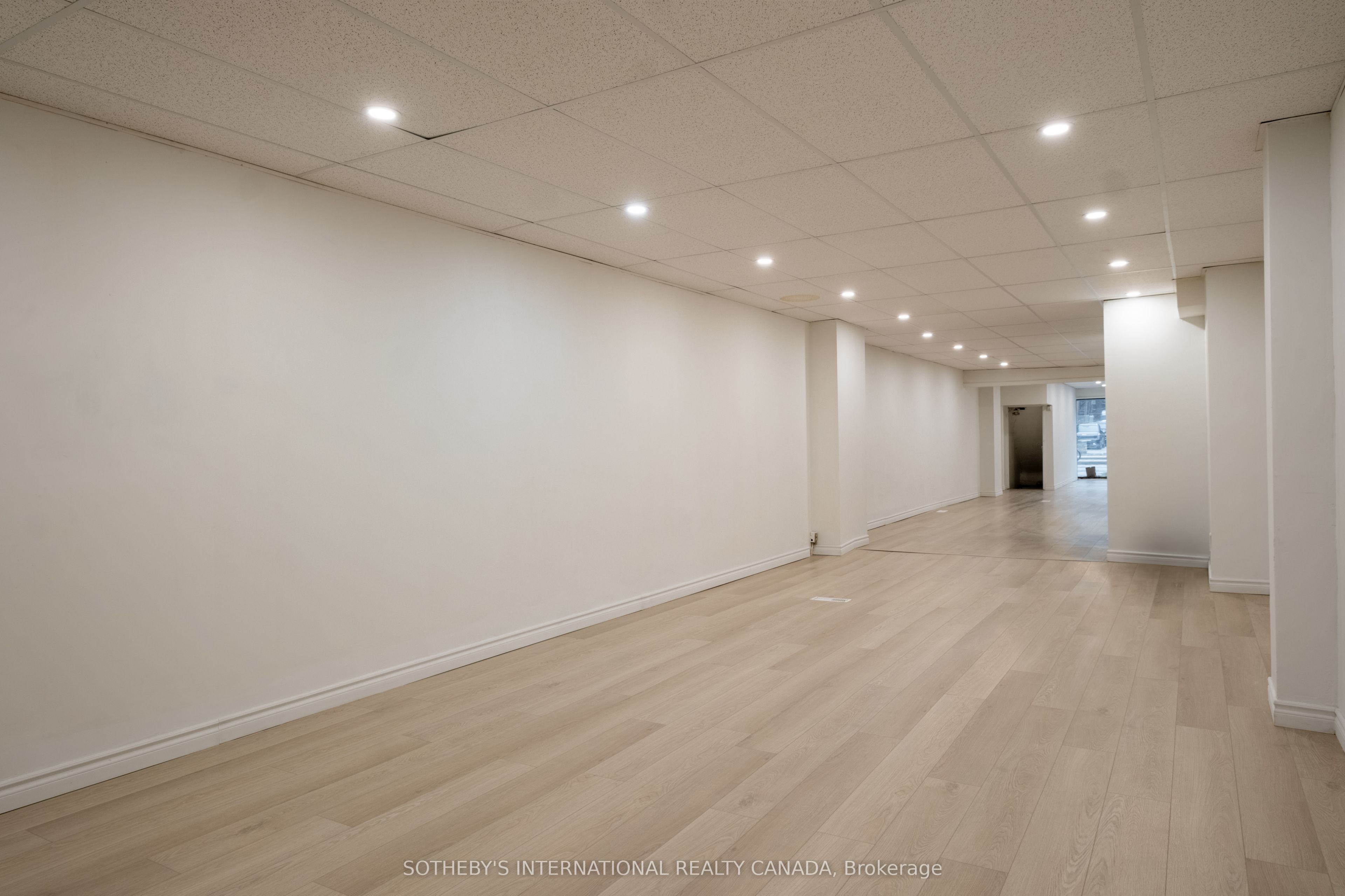 Additional image 5 of 641 St Clair Avenue W, Toronto, ON, M6C 1A7