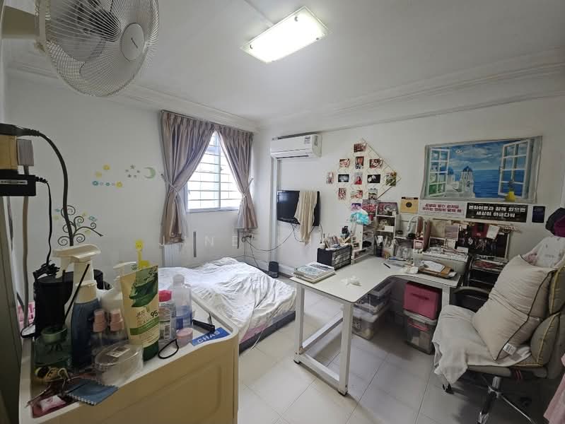 623 Hougang Avenue 8 photo 2