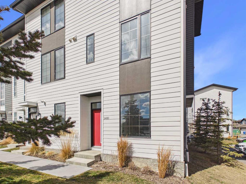 Additional image 2 of 2480 210 Avenue SE, Calgary, AB, t2x 4g1