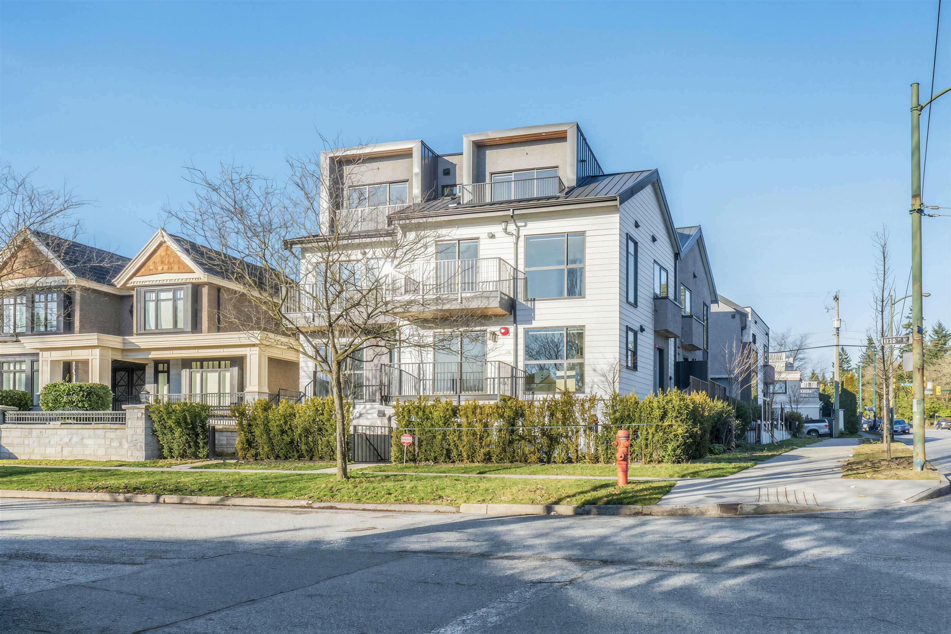 7359 Oak Street, Vancouver, BC, V6P 1V9