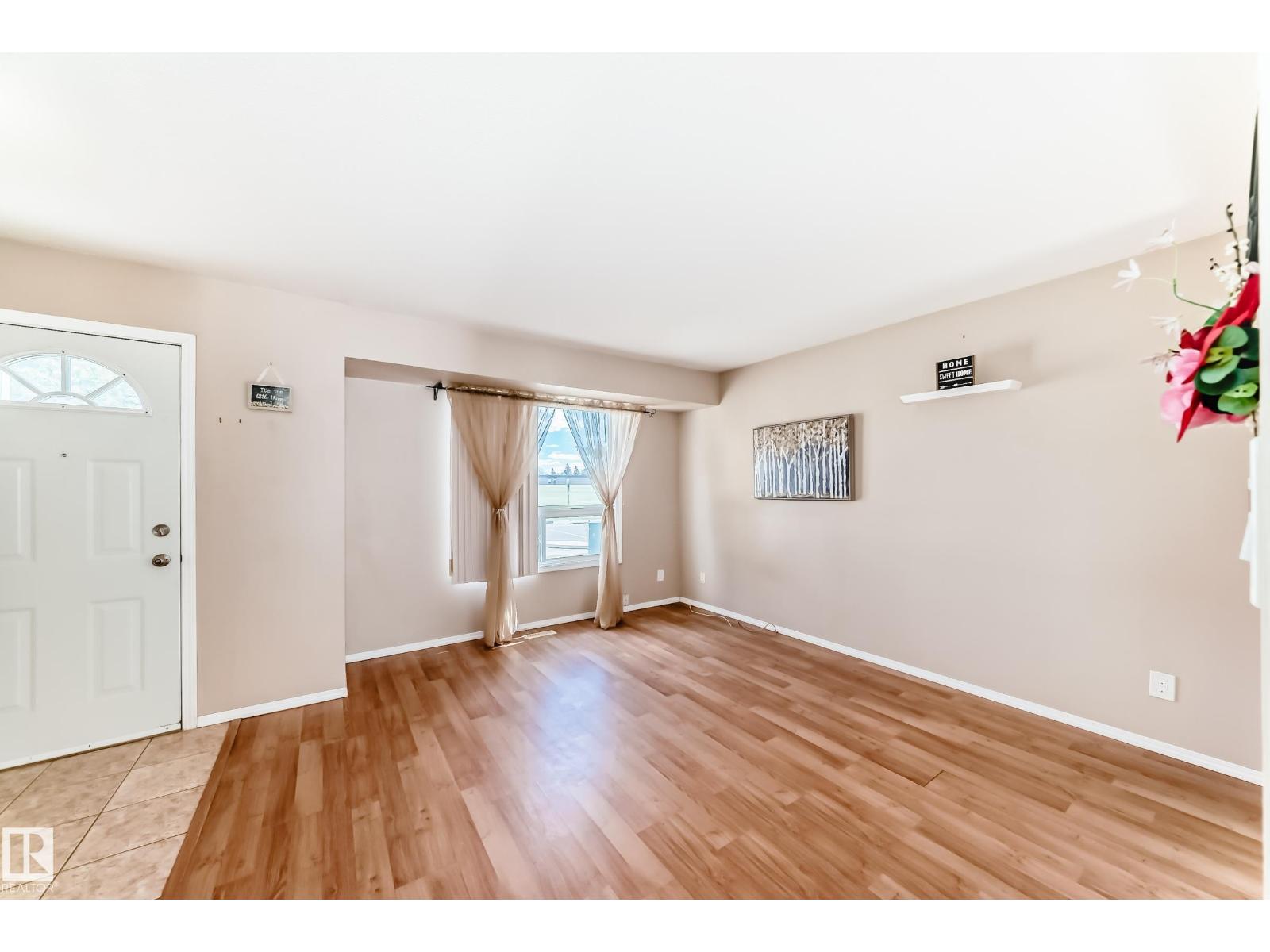 Additional image 5 of 100 Dickinsfield Court NW, Edmonton, AB, T5V5V8