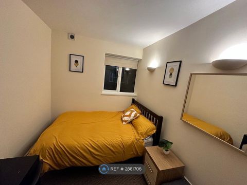 Milton Road, Southampton SO15, Room to rent