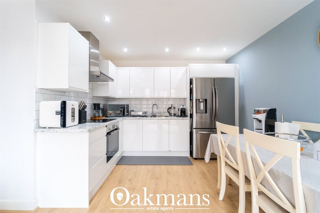 Additional image 6 of 2 bed flat for saleCornwood Lane, Shirley, Solihull, West Midlands B90
