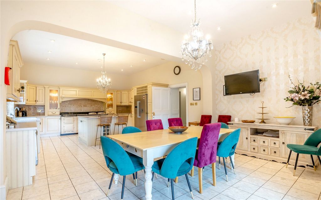 Additional image 6 of 8 bed detached house for saleChester Street, St. Asaph, Denbighshire LL17