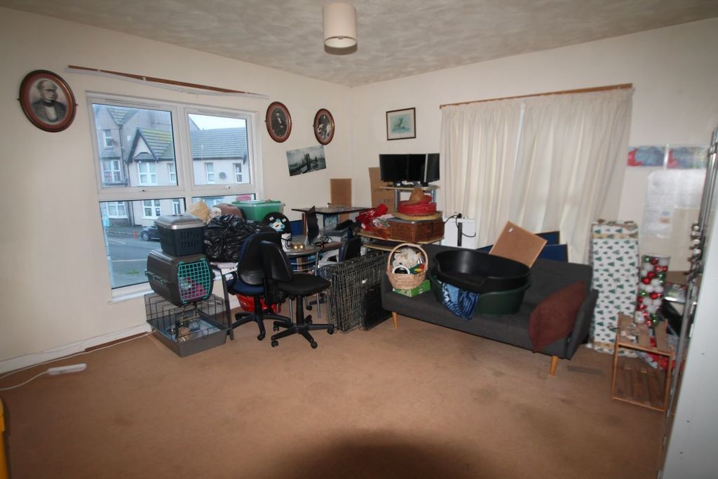 Additional image 14 of 5 bed flat for sale1 Vaughan Street, Rhyl, Denbighshire LL18