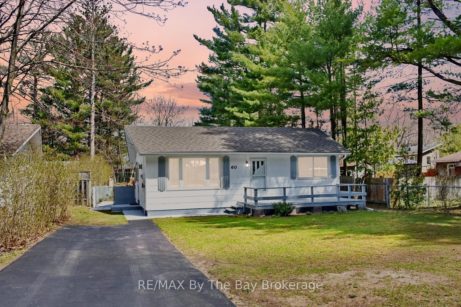 60 Sunnidale River Road, Wasaga Beach, ON, L9Z 2S4