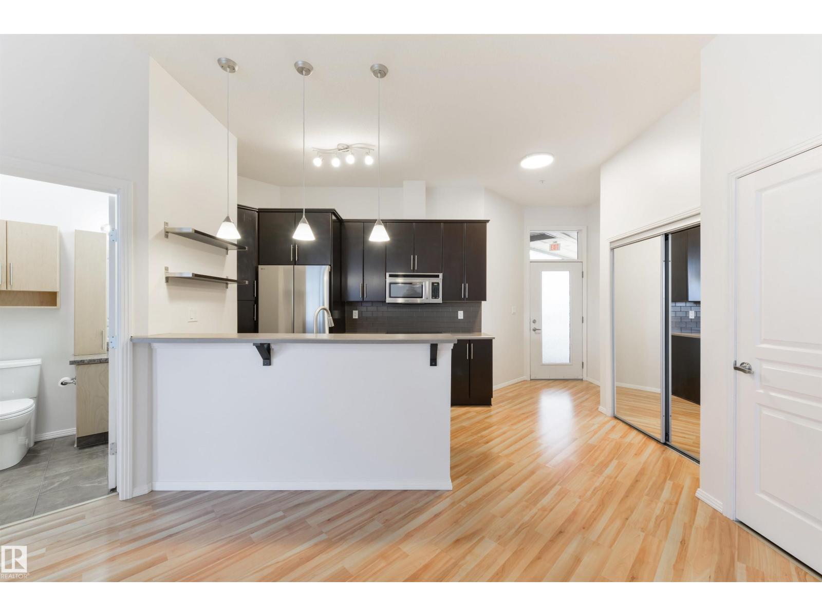405-10531 117 Street NW, Edmonton, AB, T5H0A8